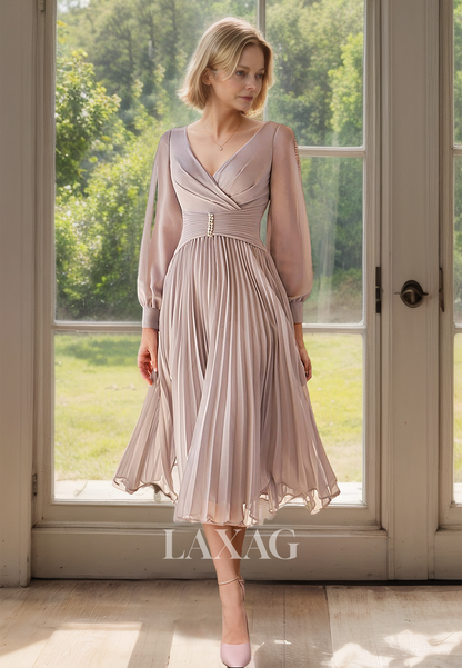 V-Neck Long-Sleeves Chiffon Cocktail Gowns Pleated Knee-Length A-Line Mother of the Bride Dress