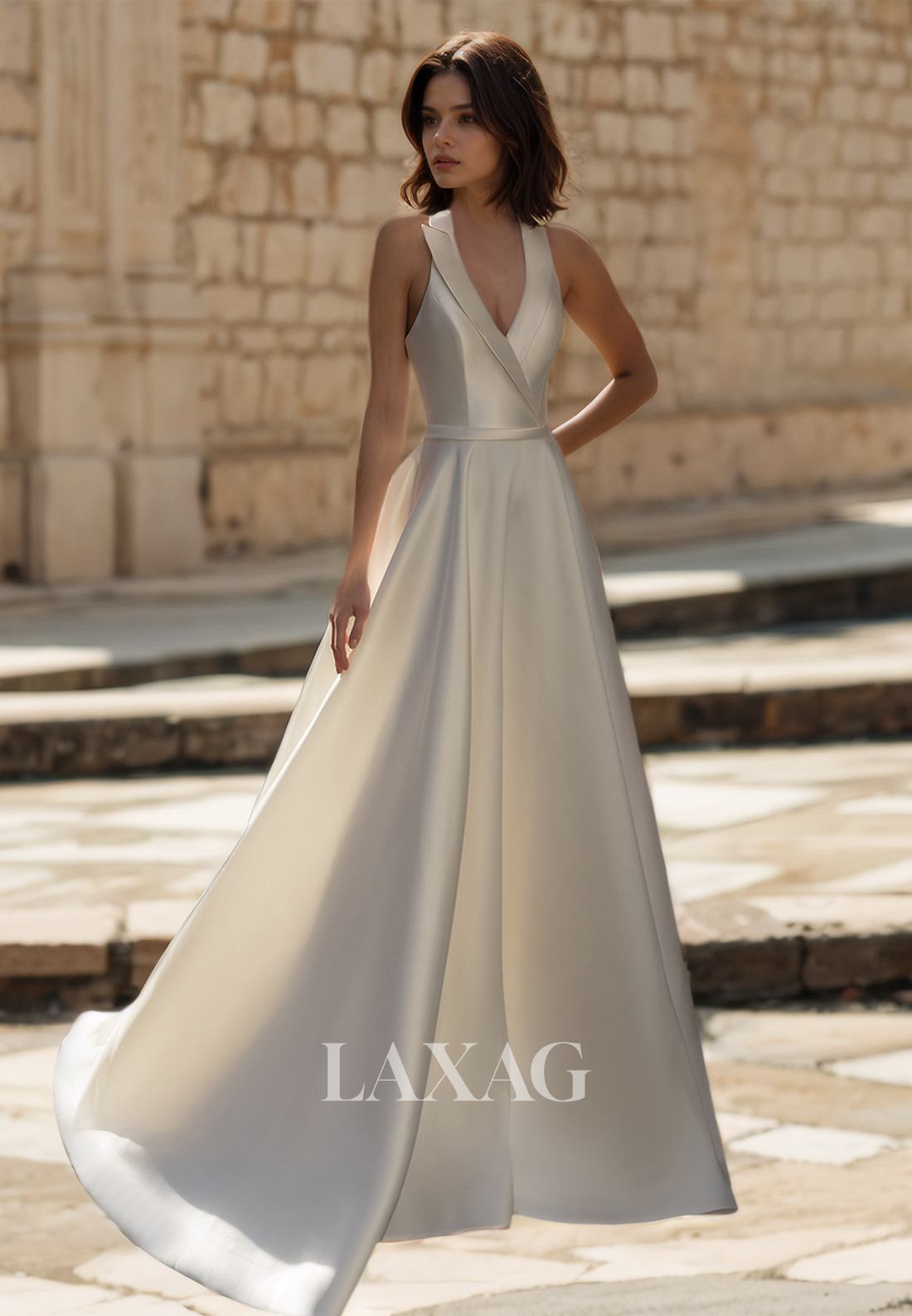 A-Line Halter V-Neck Off-Shoulder Wedding Dress Sleeveless Pleated Floor-Length Satin Bride Gowns