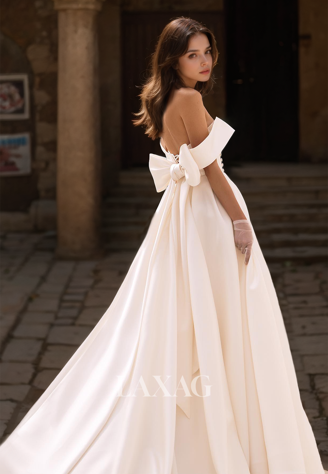 Sweetheart Sleeveless Off-Shoulder Pleated High Slit Train Satin A-Line Wedding Dress with Tulle Gloves