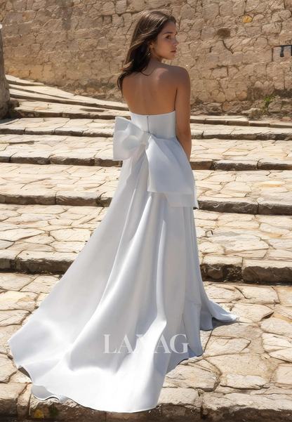 Off-Shoulder Scoop-Neck Fitted Wedding Dress Sleeveless Pleated Satin Bride Gowns with High Slit