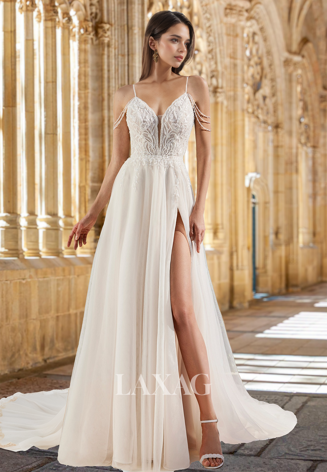 Spaghetti Straps Off-Shoulder Sleeveless Bride Gowns Deep V-Neck Beaded Applique A-Line Wedding Dress