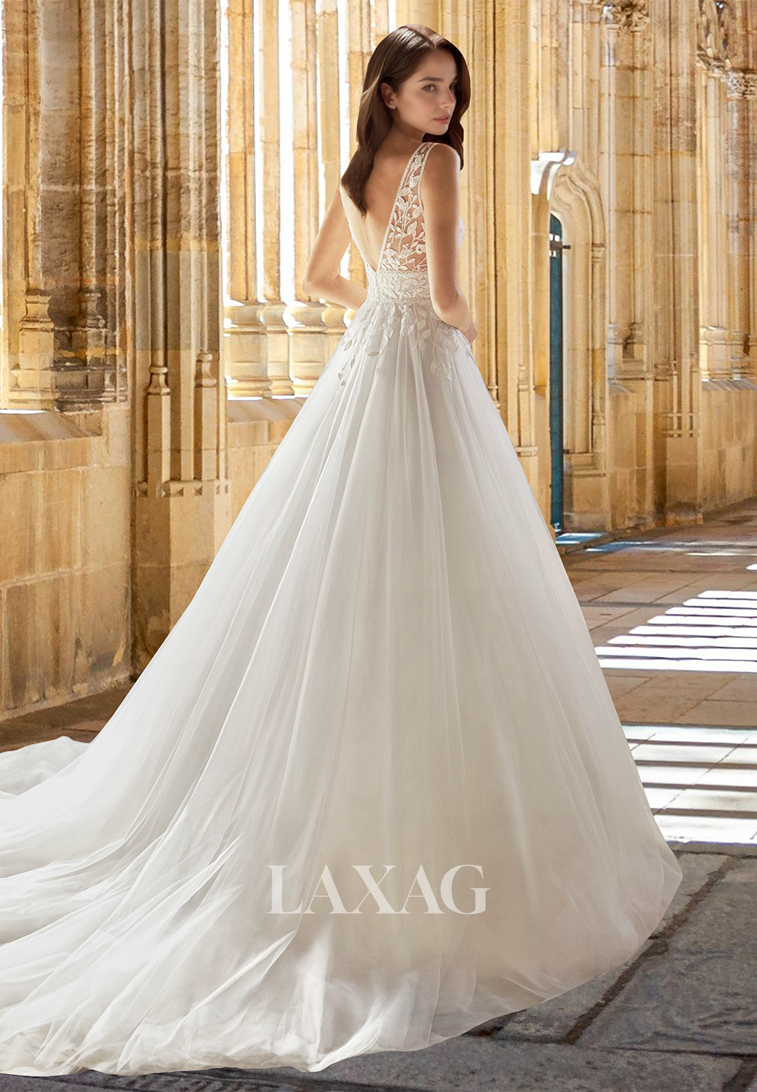 Straps Deep V-Neck Sleeveless Lace Applique Bride Gowns Off-Shoulder C Laxag Straps Deep V-Neck Sleeveless Lace Applique Bride Gowns Off-Shoulder C Laxag