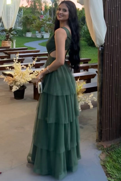 Deep V-Neck Straps Sleeveless Floor-Length Tulle Pleated Tiered A-Line Prom Dress