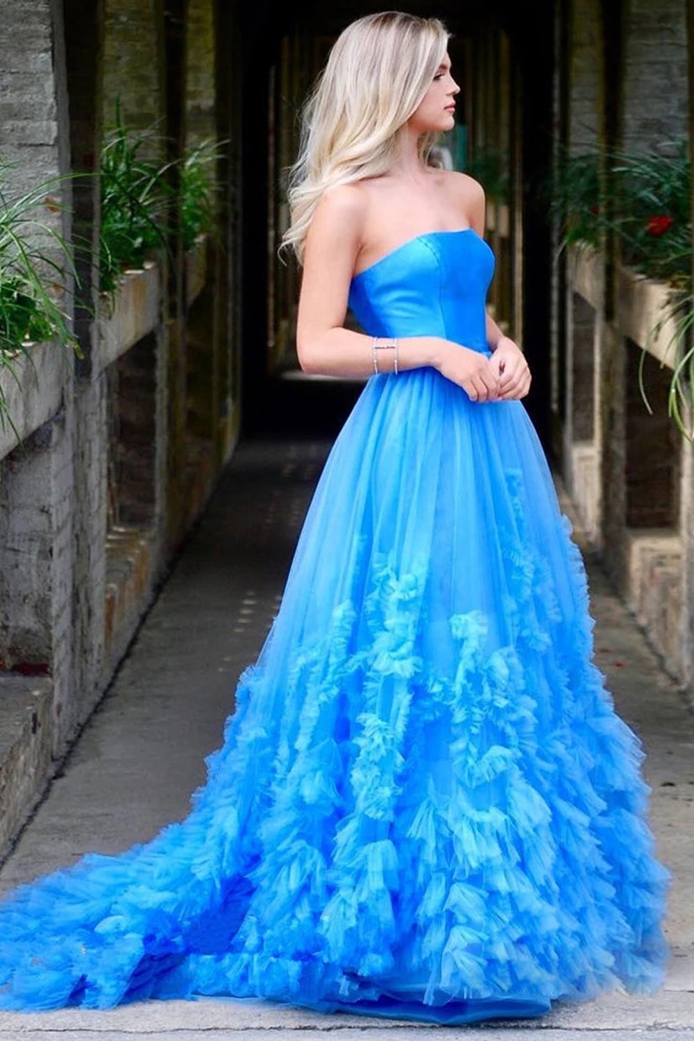Tube Top Off-Shoulder Sleeveless Satin&Tulle Pleated Tiered A-line Prom Dress