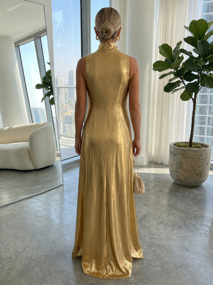 High-Neck Sleeveless 3D-Floral Applique Satin Pleated Fitted Mother of the Bride Dress