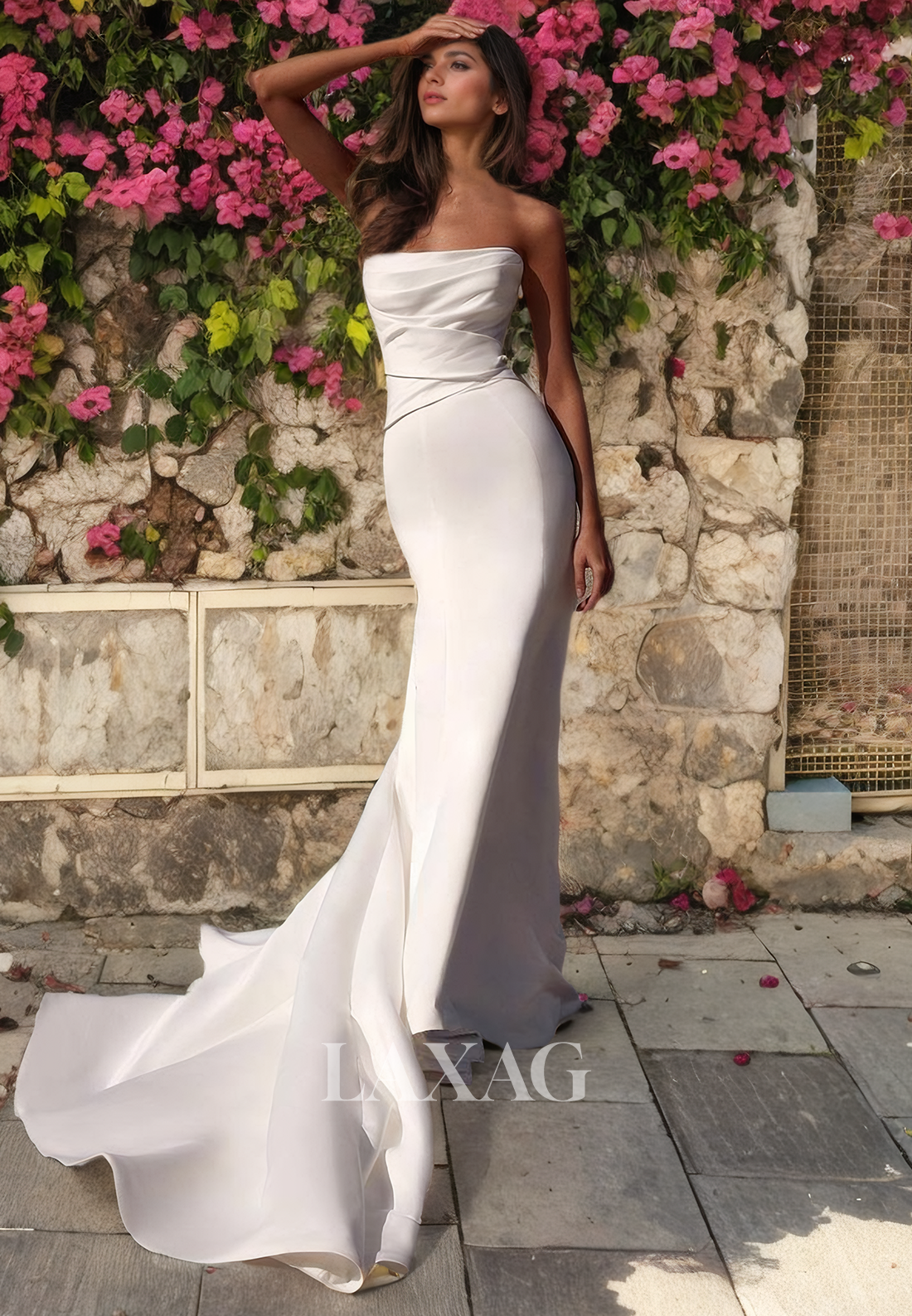 Straplesss Sleek Satin Mermaid Elegant Wedding Dress with Train