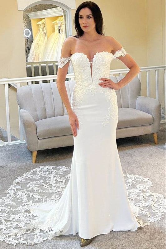 Sweetheart Off-Shoulder Sleeveless Applique Satin&Lace Pleated Mermaid Wedding Dress