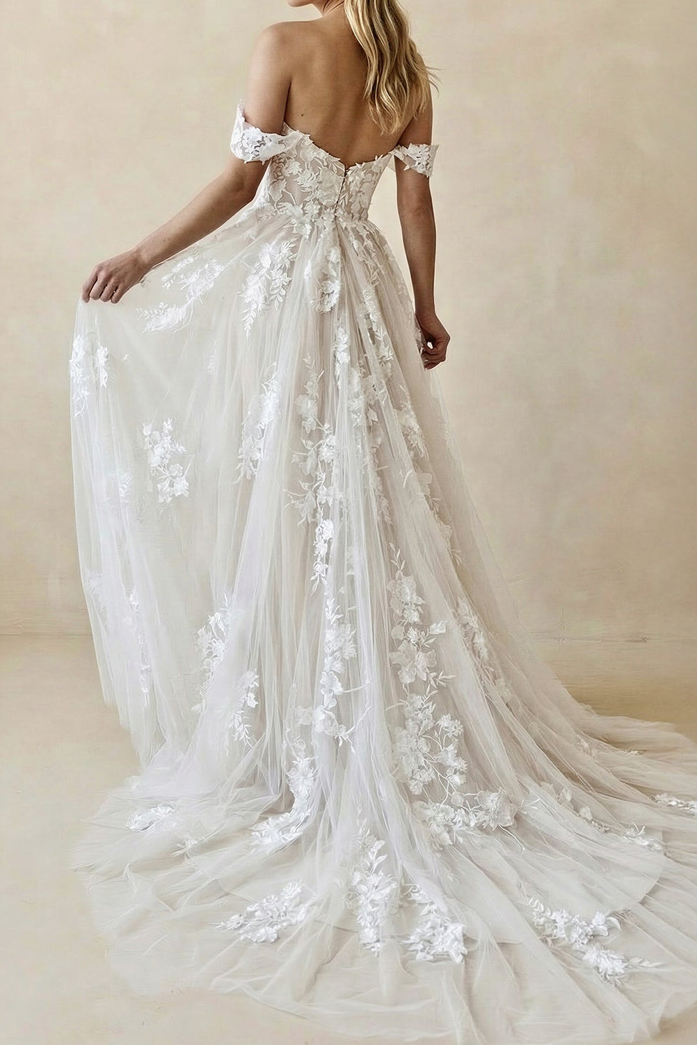 Floral Lace Applique Tulle A-Line Wedding Dress