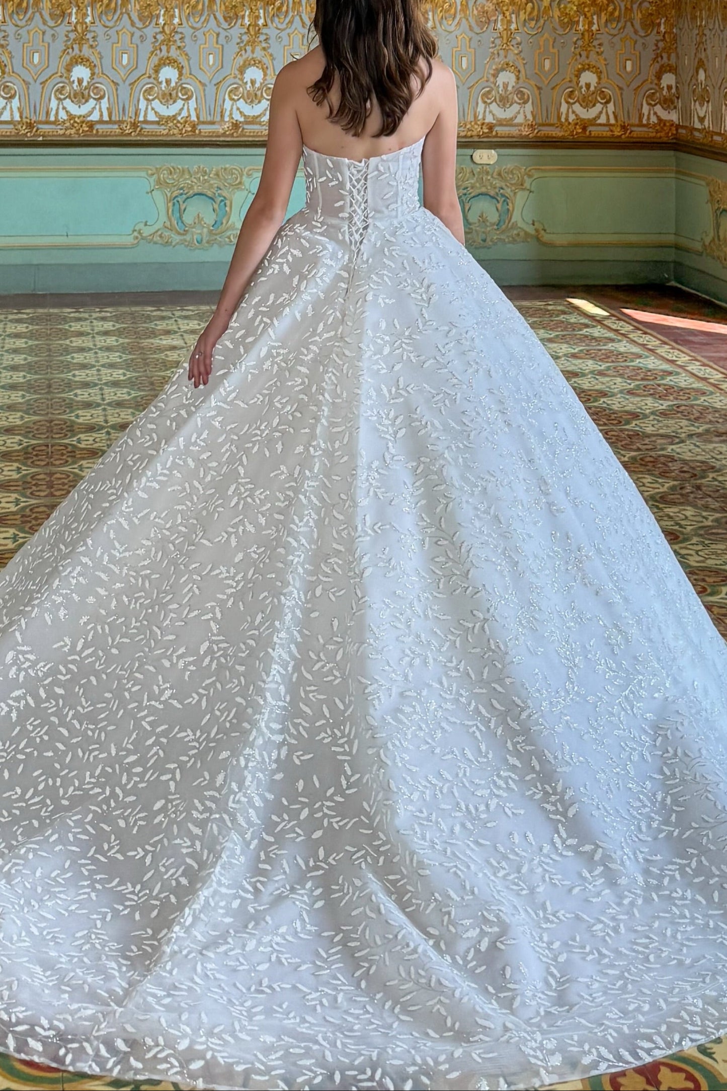 Embroidered Sweetheart Ball Gown Wedding Dress