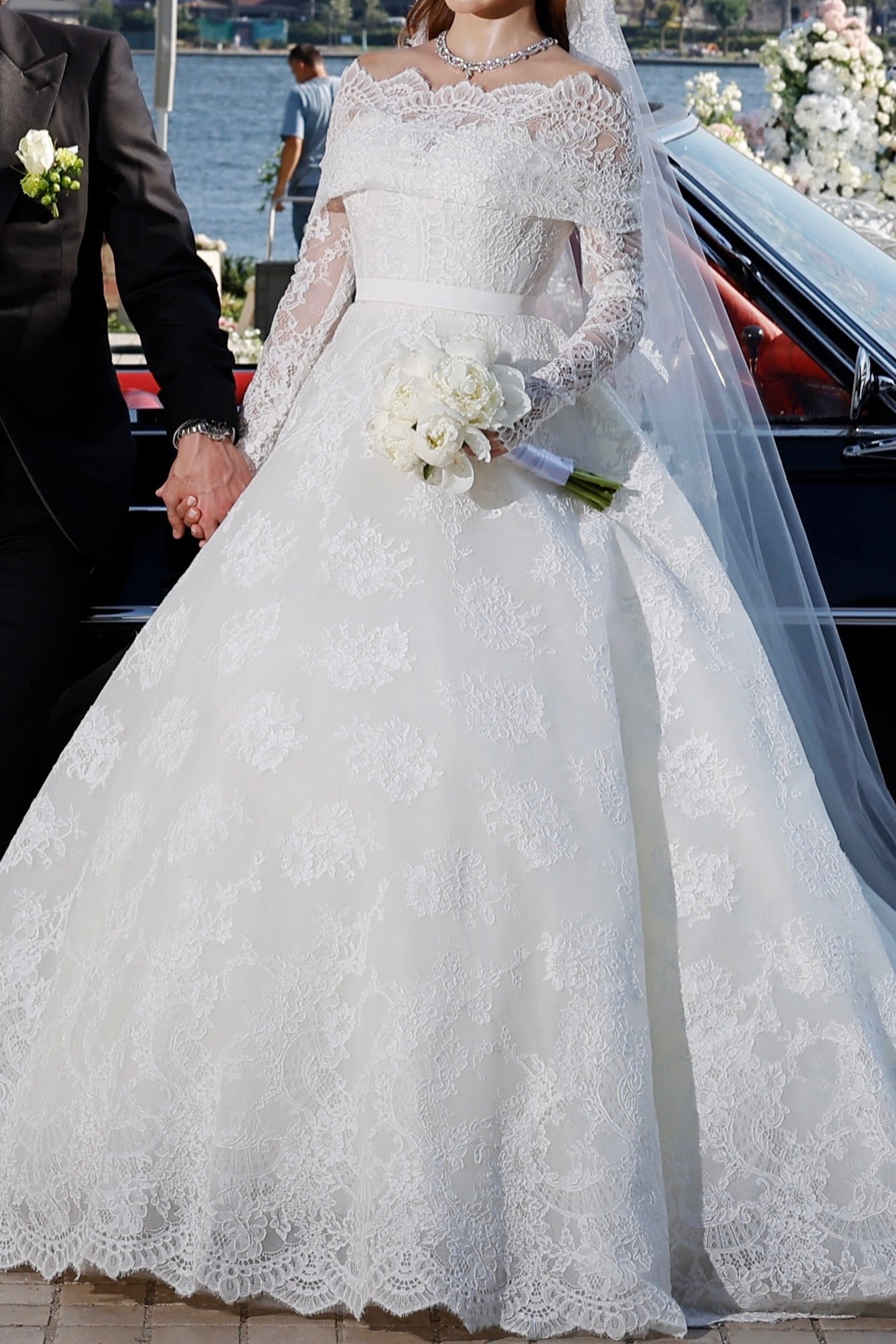 Off-Shoulder Lace Ball Gown Wedding Dress