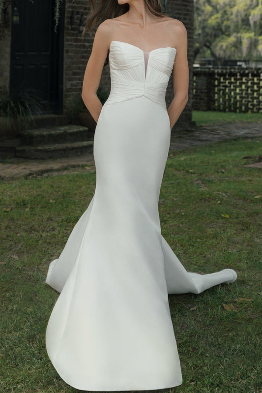 Strapless Ruched Bodice Trumpet Wedding Dress