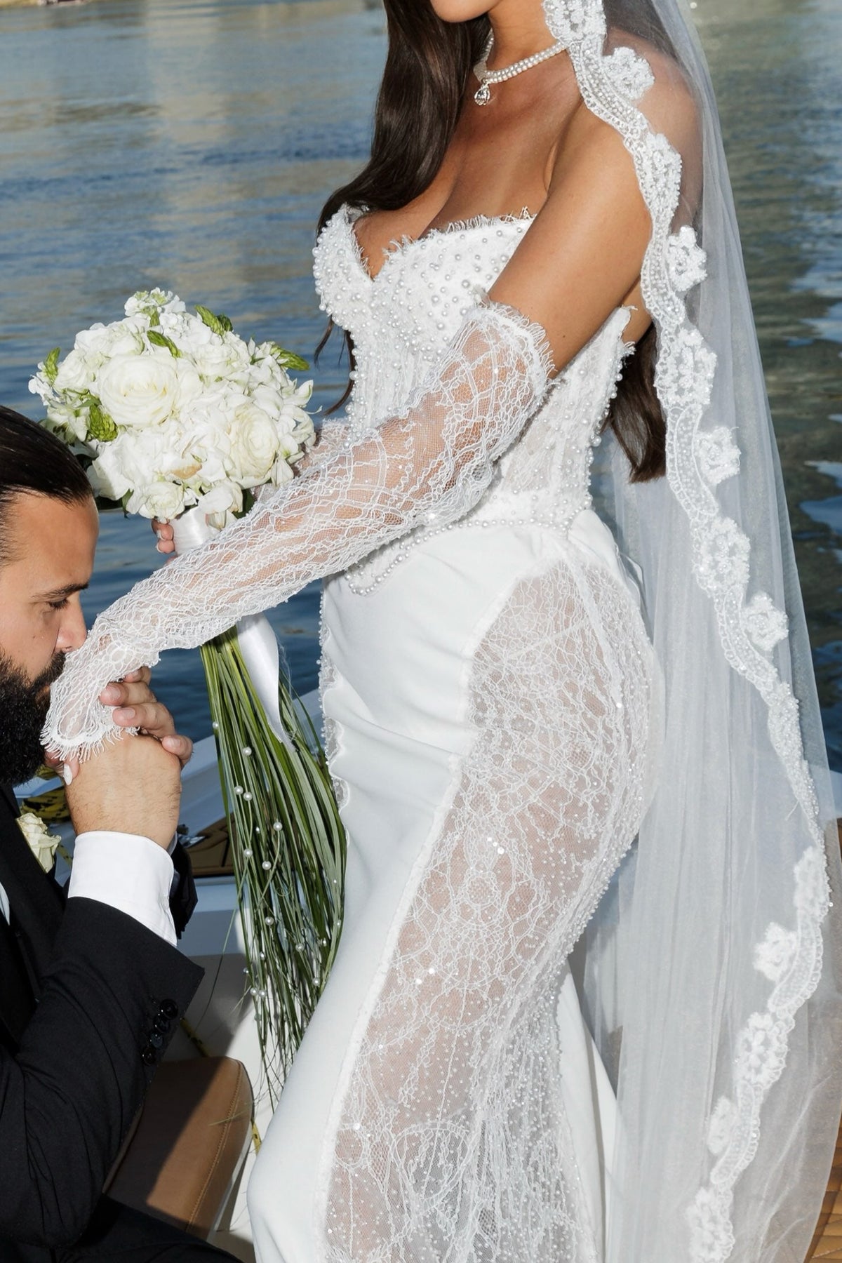Strapless Lace Mermaid Wedding Dress with Veil