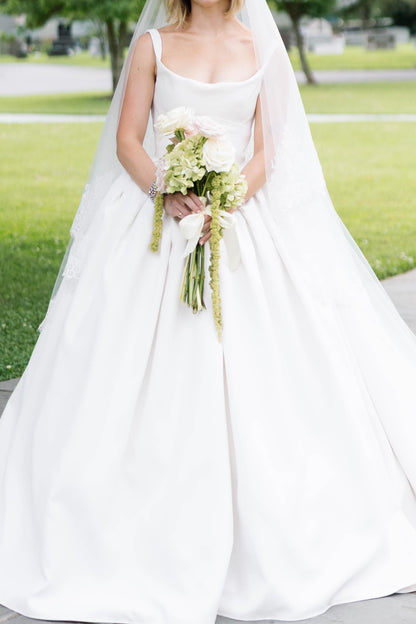 Sleeveless Ball Gown Wedding Dress with Train