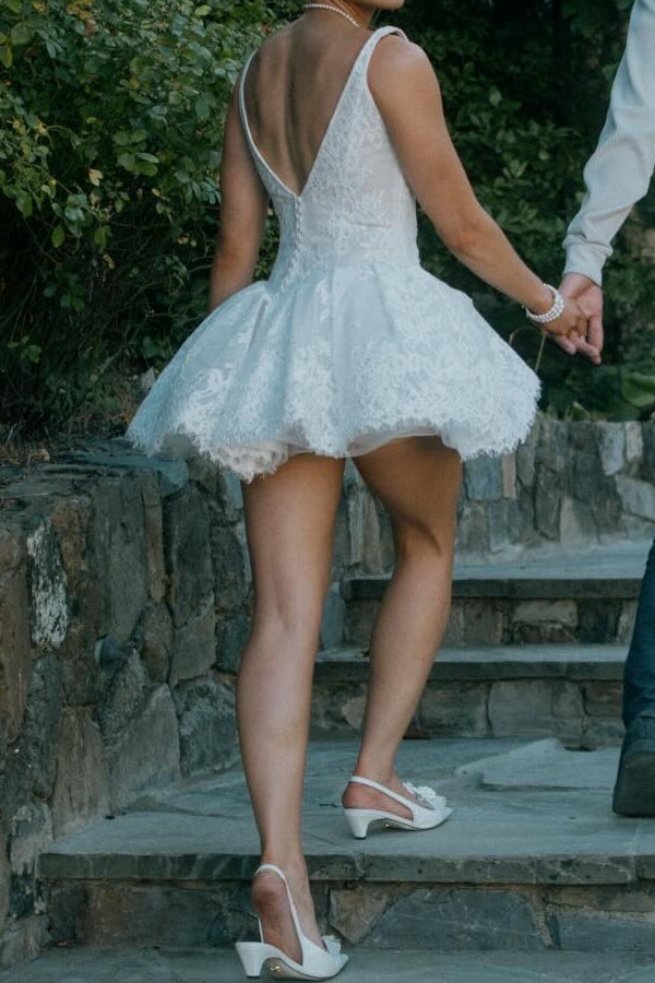 Scoop Neck Lace Mini Wedding Dress with Bubble Skirt