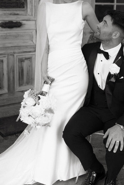 Minimalist Bateau Neck Fit and Flare Wedding Dress