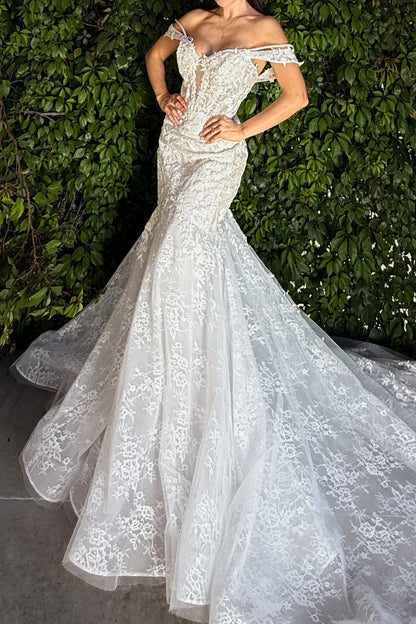 Off-the-Shoulder Lace Mermaid Wedding Dress