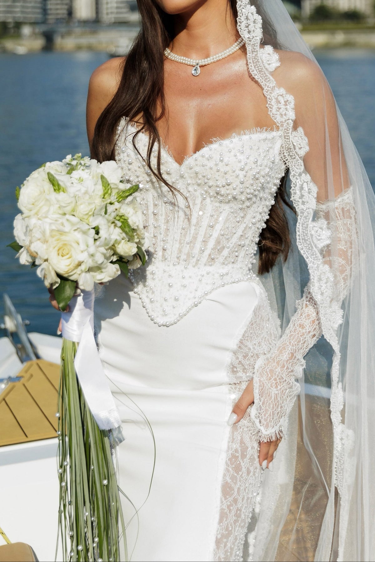 Strapless Lace Mermaid Wedding Dress with Veil