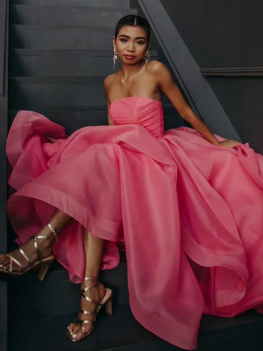 A-Line Tube Top Strapless A-Line Prom Dress Sleeveless Pleated Tulle Tiered Party Gowns