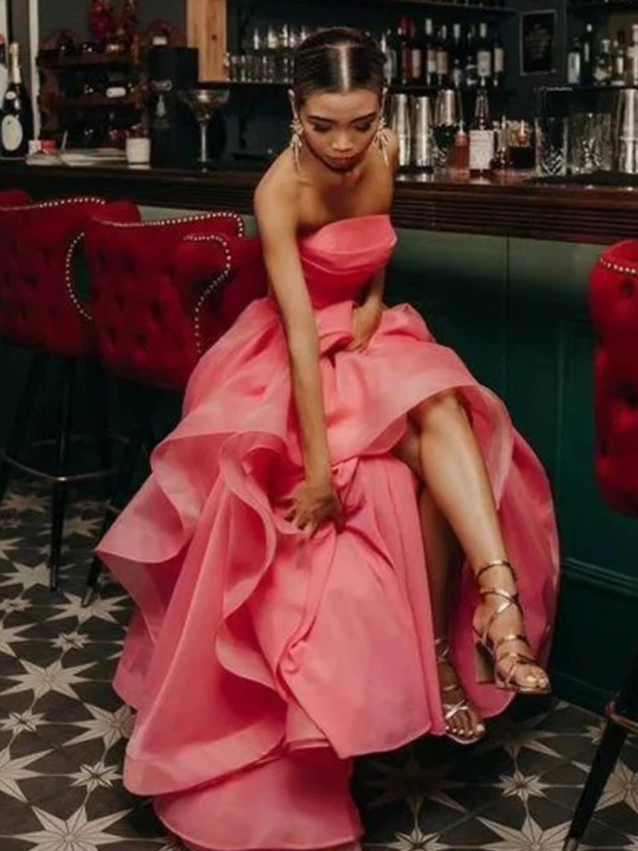 A-Line Tube Top Strapless A-Line Prom Dress Sleeveless Pleated Tulle Tiered Party Gowns