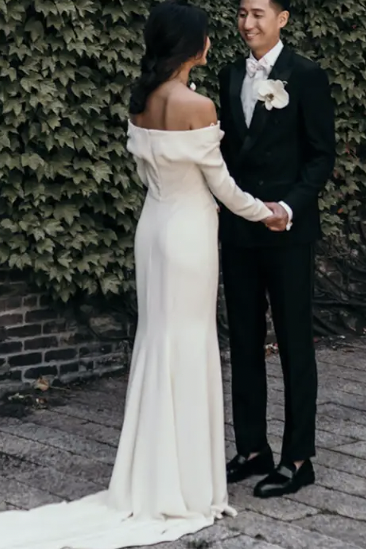 Off-Shoulder Sweetheart Long-Sleeves Satin Sweep Train Mermaid Wedding Dress