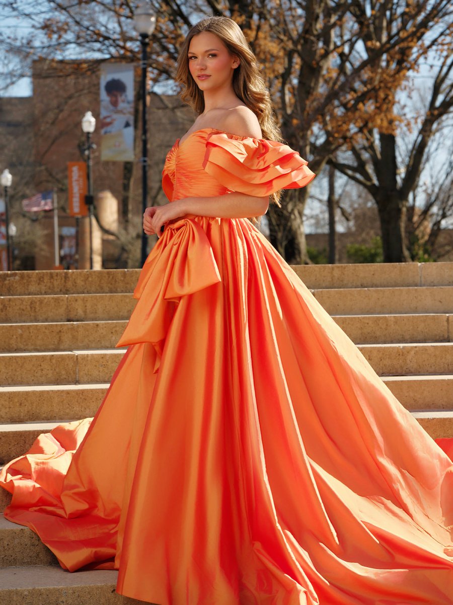 Sweetheart Sleeveless Pleated Satin Ruffled Floor-length A-Line Prom Dress with Bow
