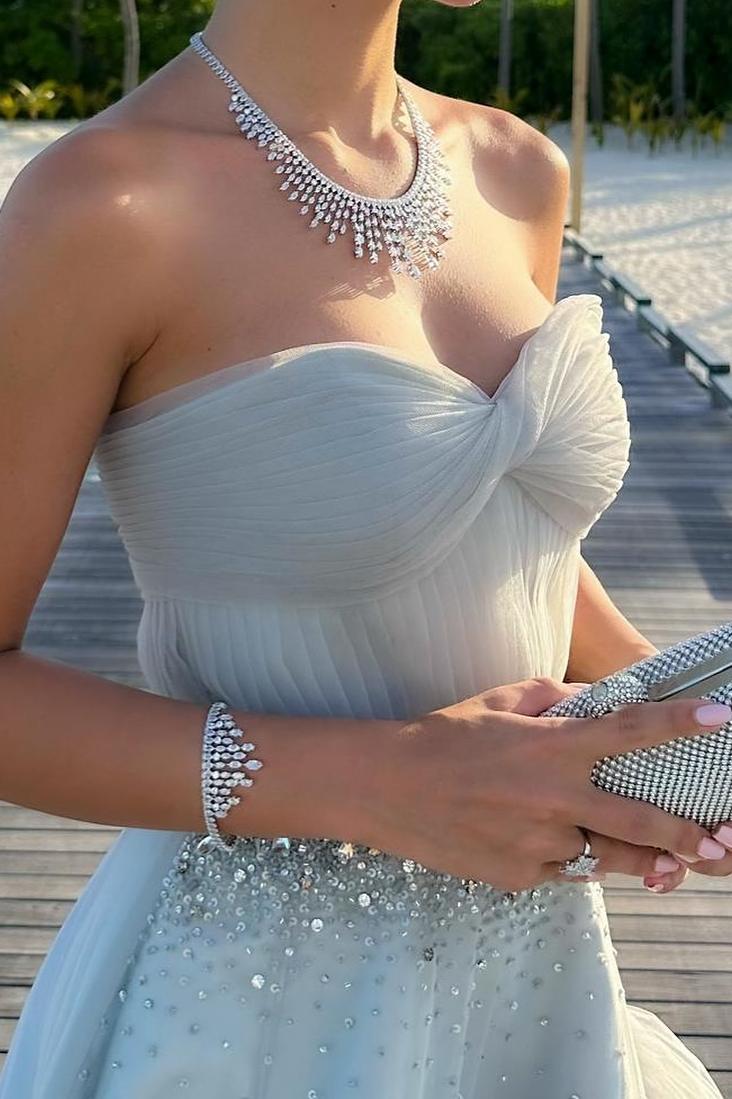 Sweetheart Sleeveless Pleated Tulle Party Gowns Off-Shoulder Beaded Tiered A-Line Prom Dress