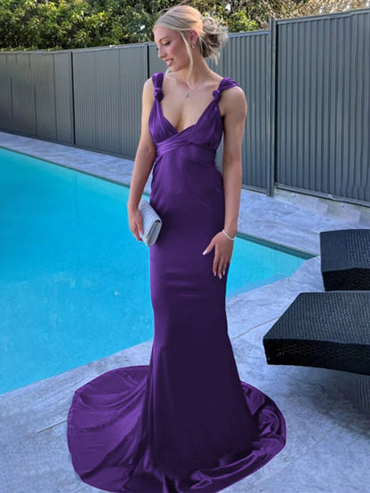 V-Neck Straps Satin Pleated Long Party Gowns Sleeveless Sweep Train Prom Dress