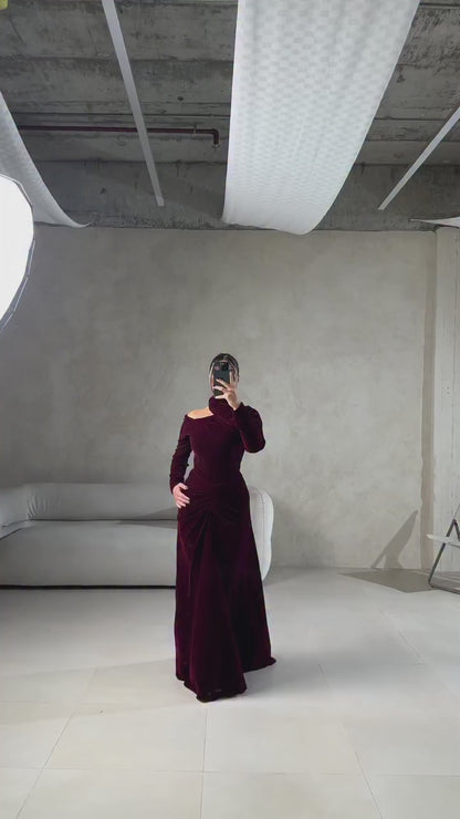 Asymmetrical-Neck Pleated Velvet Formal Gowns Long-Sleeves Floor-Length Mermaid Evening Dress