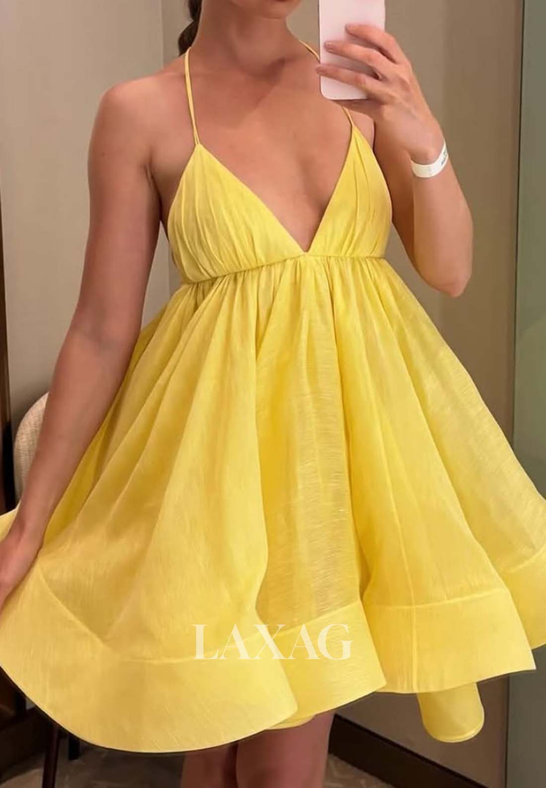 V-Neck Spaghetti Straps Sleeveless Pleated Chiffon A-Line Short Party Homecoming Dress