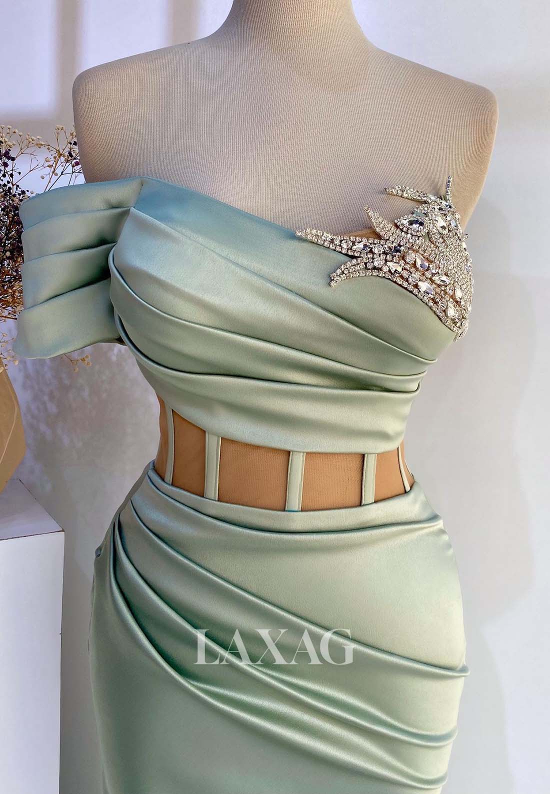 Asymmetrical-Neck Sleeveless Beaded  Formal Gowns Pleated Satin Mermaid Evening Dress