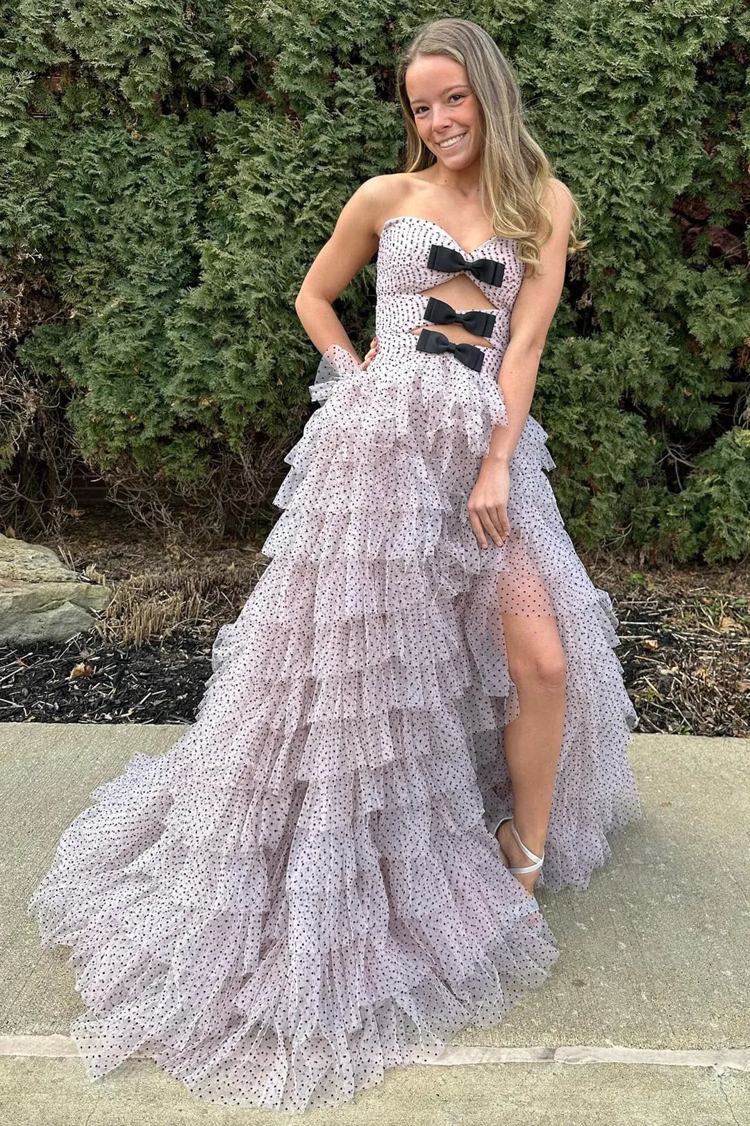 Sweetheart Off-Shoulder Sleeveless Tulle Pleated Tiered High Slit Prom Dress with Bows