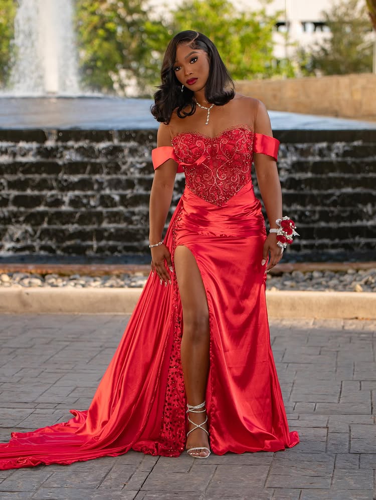 Sweetheart Beaded Sequined Applique Mermaid Prom Dress Off-Shoulder Satin Pleated Slit Evening Gowns