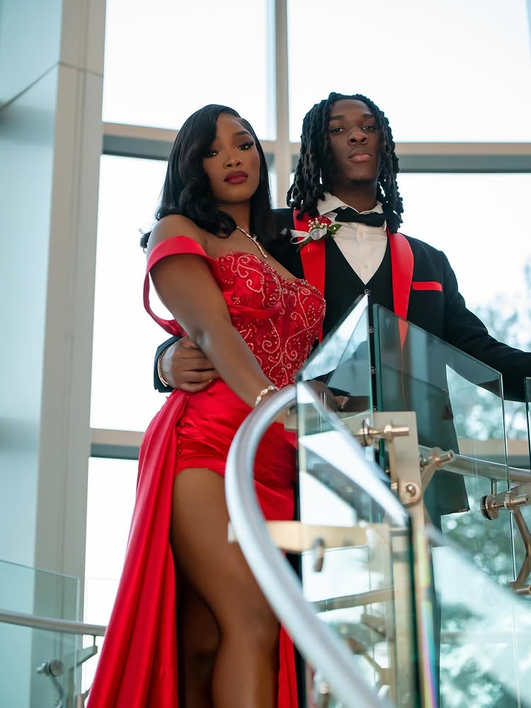 Sweetheart Beaded Sequined Applique Mermaid Prom Dress Off-Shoulder Satin Pleated Slit Evening Gowns